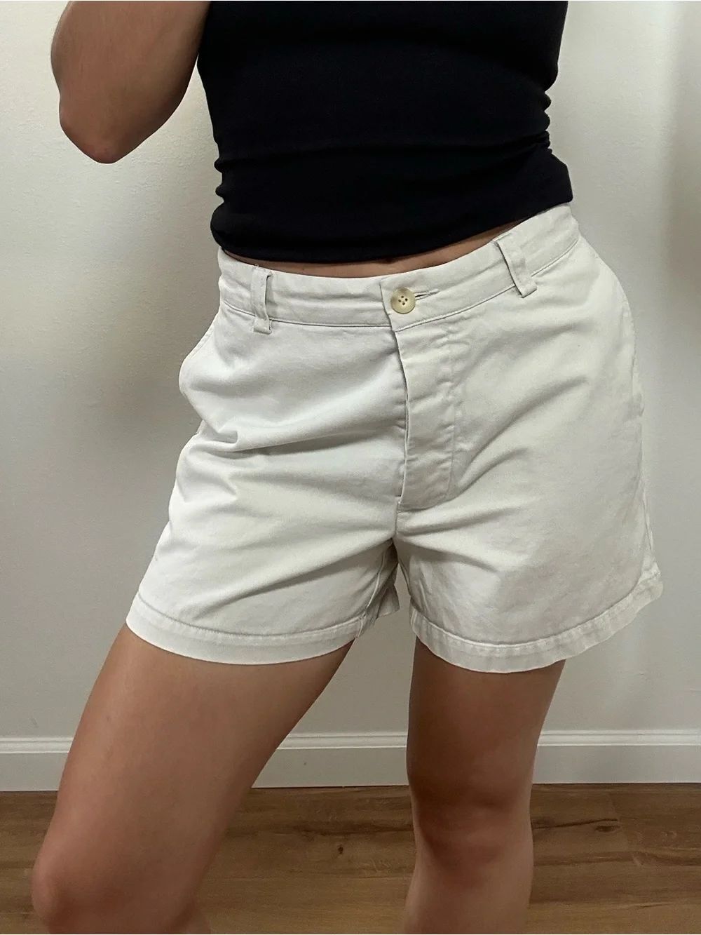 Vintage 90's Gap Light Gray Beige Classic High-Rise Cotton Shorts Size S